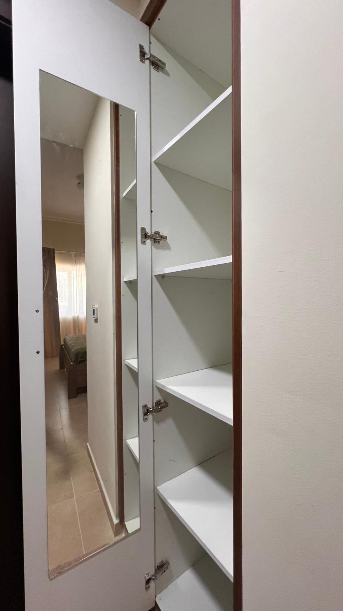 Homestay A Large Private With Attached Bathroom For A Female Only